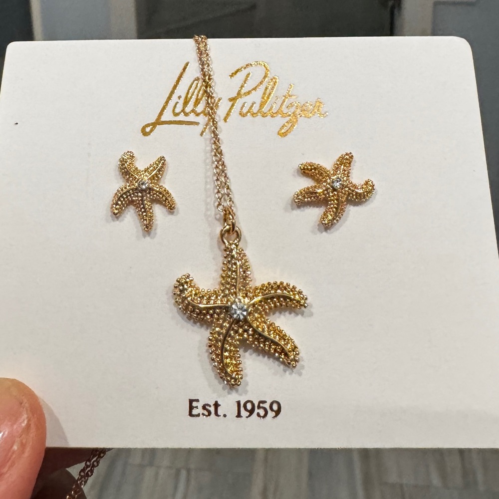 Lilly Pulitzer Starfish Necklace and Earring Set - New